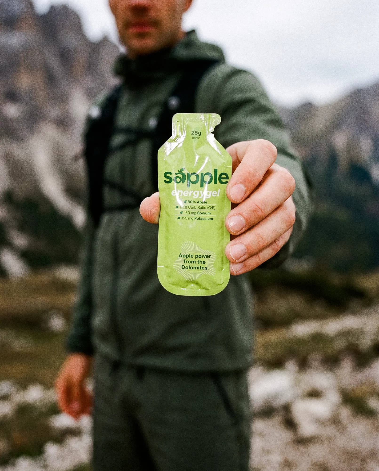 Atleta con sapple Power sul Seceda nelle Dolomiti